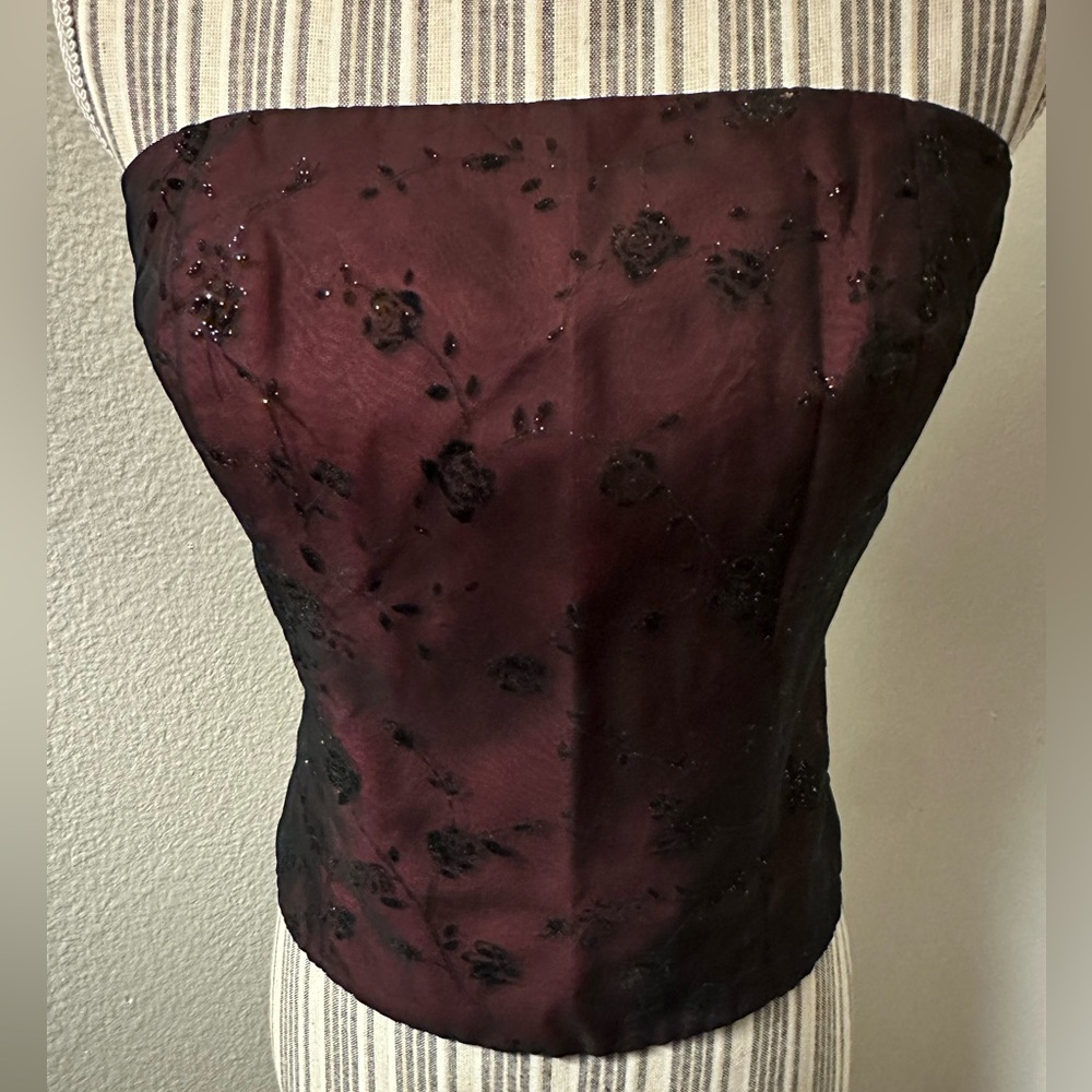 Chelsea Nites strapless, top, and matching skirt - Picture 5 of 16